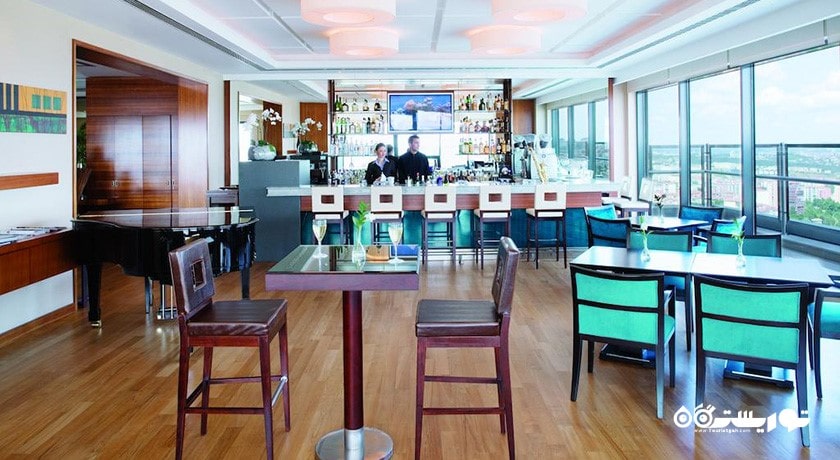 نمای اسکای لانج کلاب لانج