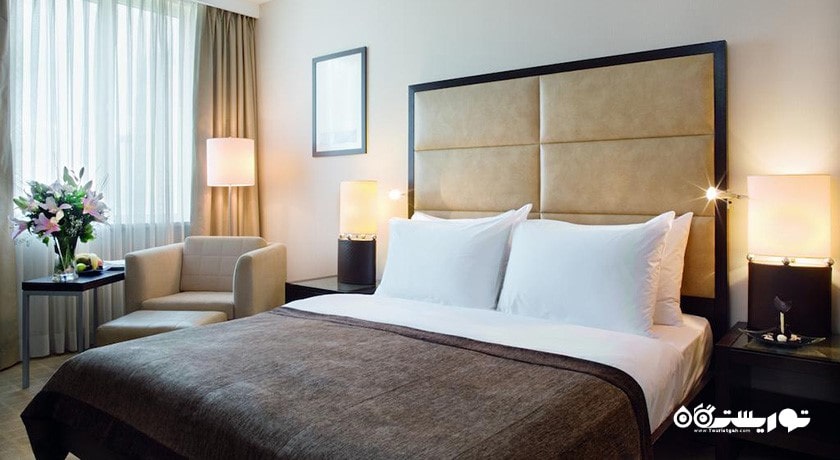 نمای تخت بزرگ اتاق سوپریور