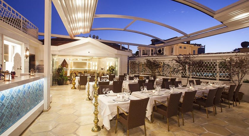 رستوران ماتباه هتل اتمن امپریال