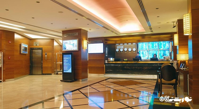 نمای لابی هتل رامادا پلازا استانبول سیتی سنتر