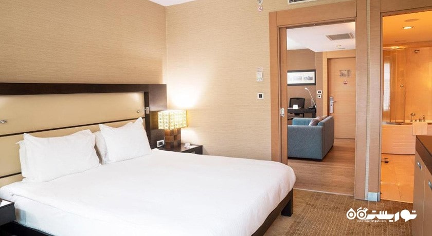 نمای تخت بزرگ سوئیت جونیور