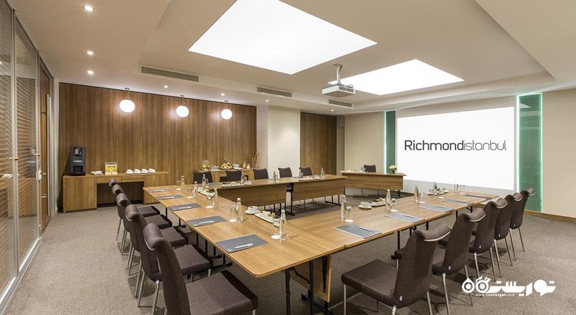 اتاق برگزاری جلسات در هتل