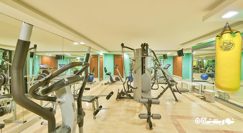 سالن ورزشی هتل رامادا استانبول تکسیم