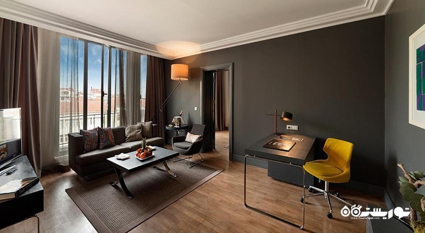 محوطه نشیمن سوئیت سینیور