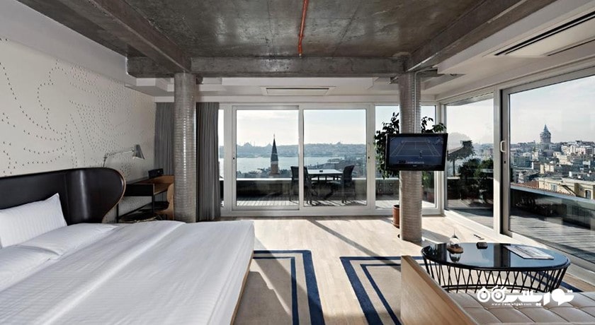 تخت بزرگ آپارتمان پنت هاوس