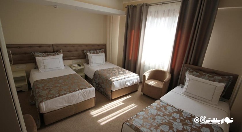 تخت های اتاق استاندارد تریپل