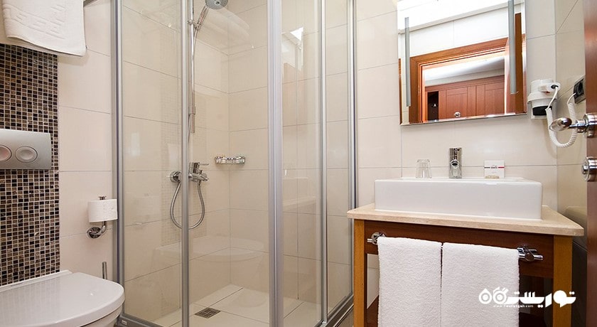 حمام و سرویس بهداشتی اتاق ها