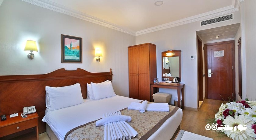 نمای تخت بزرگ اتاق دبل