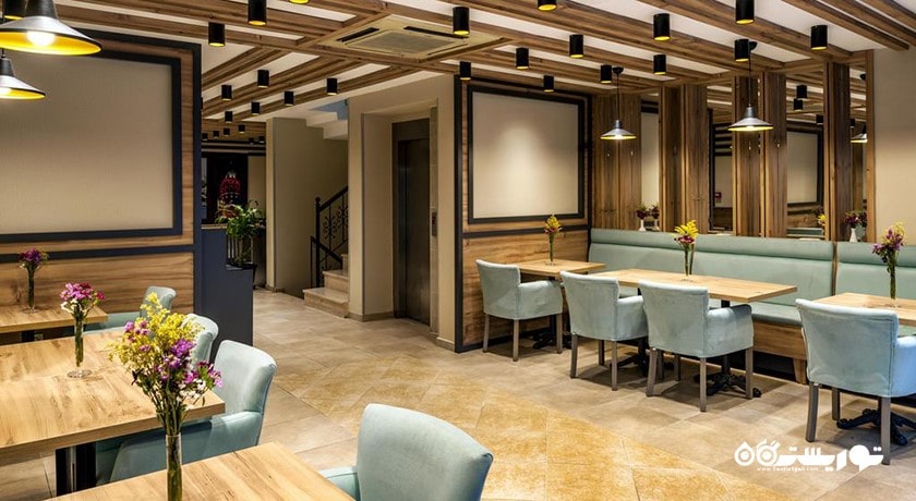 نمای رستوران هتل کوپلی