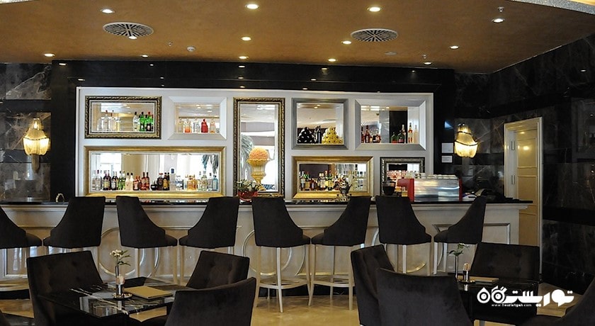 لابی بار هتل لیماک یوریژیا لاکچری