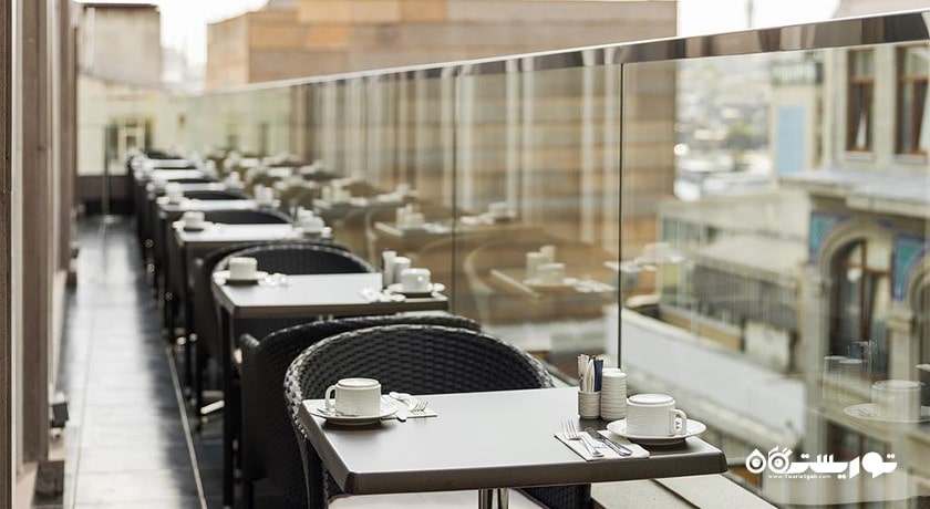محوطه فضای باز رستوران هتل