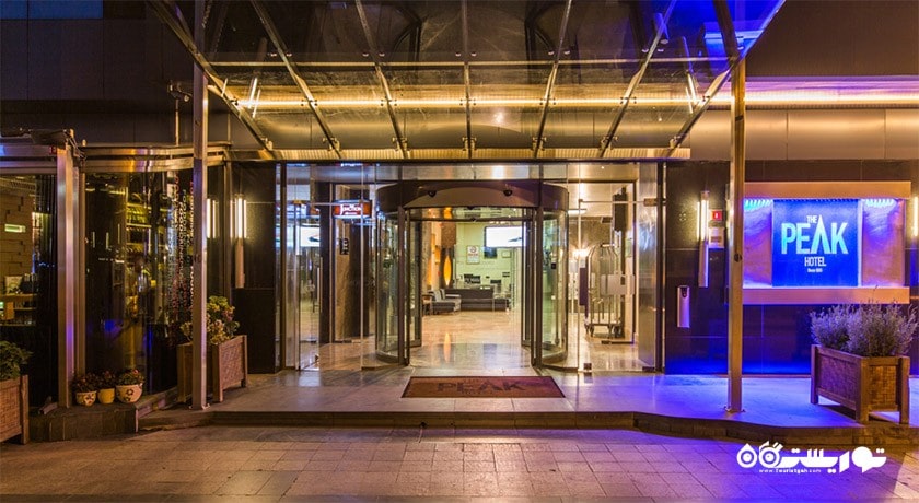 درب ورودی هتل پیک استانبول