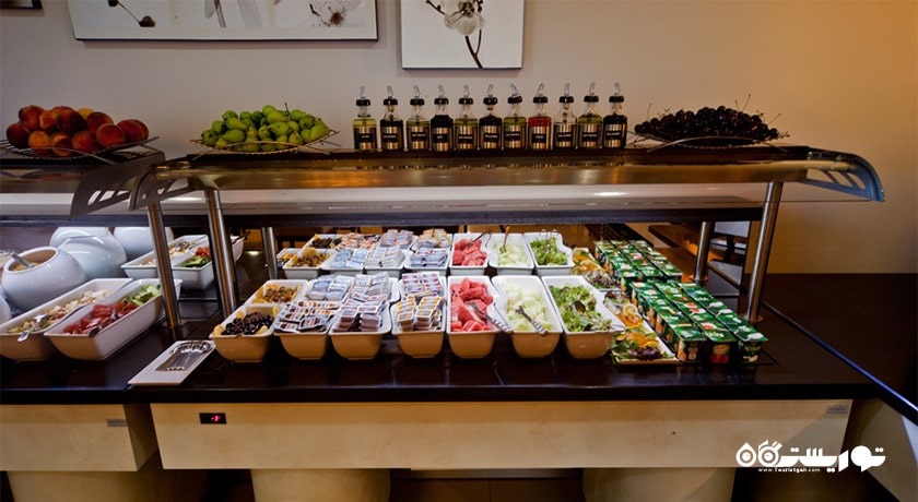 بوفه سلف سرویس رستوران لو ورد
