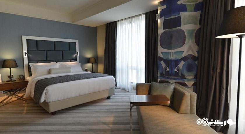 نمای تخت بزرگ اتاق دلوکس 