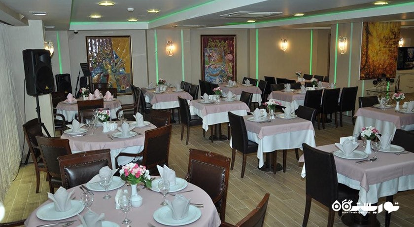 نمای رستوران هتل زاگرب استانبول