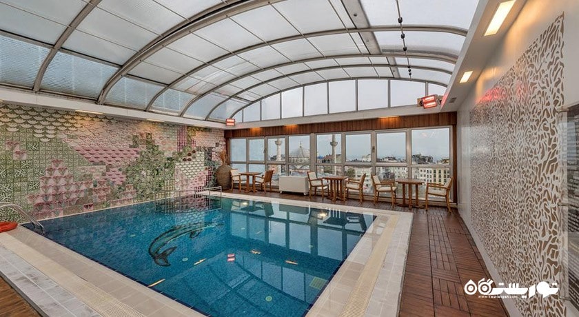 استخر سرپوشیده هتل زاگرب استانبول