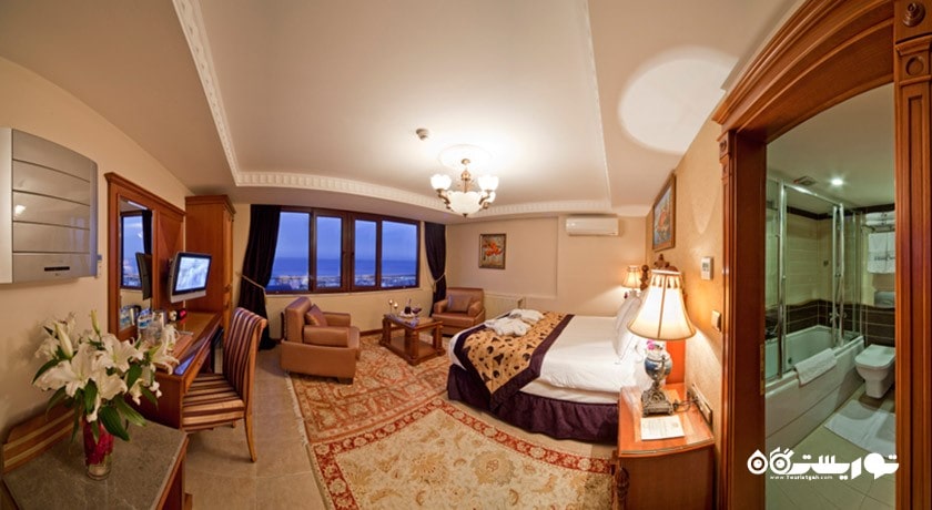 نمای تخت بزرگ سوئیت اگزکیوتیو