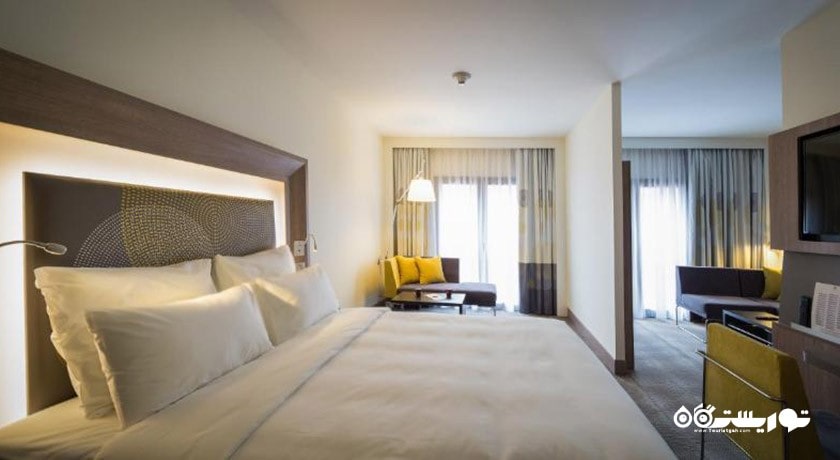 نمای تخت بزرگ سوئیت جونیور