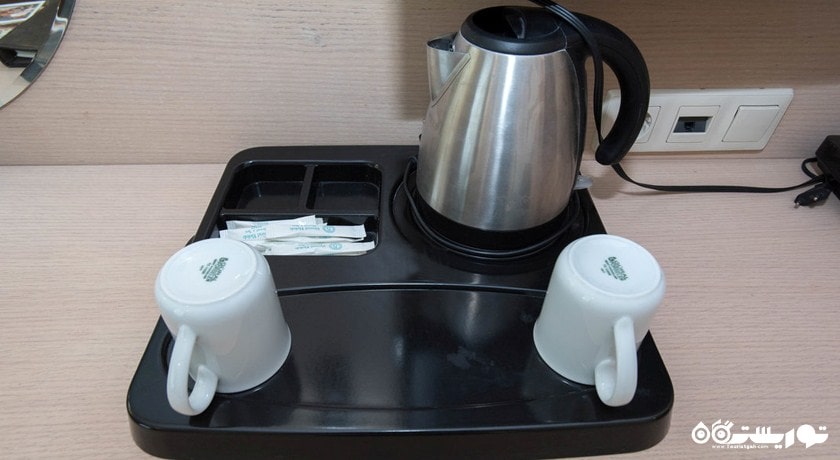 کتری برقی موجود در اتاق ها