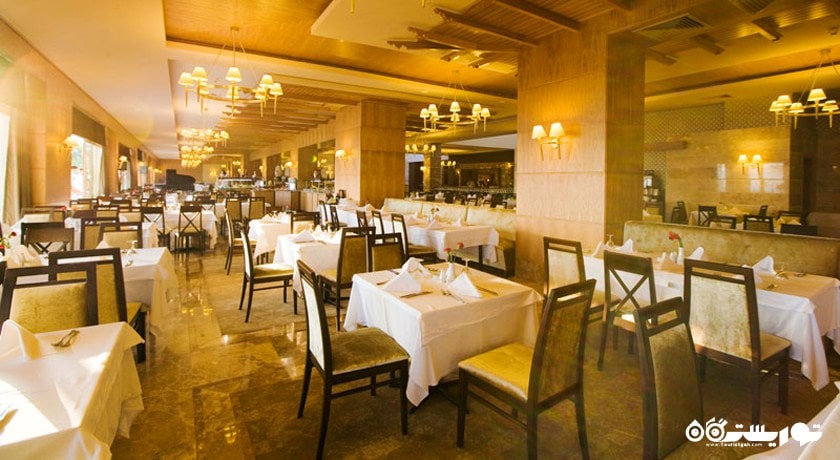 نمای رستوران نوستالجیا