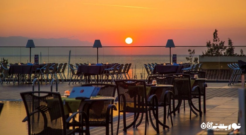 بار و لانج سان ست هتل مارینا اند سوئیتز 