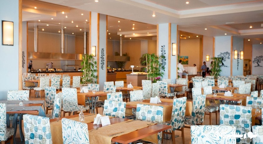 رستوران اصلی هتل سی لایت ریزورت 