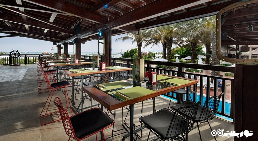 بار سان ست هتل لیبرتی لارا