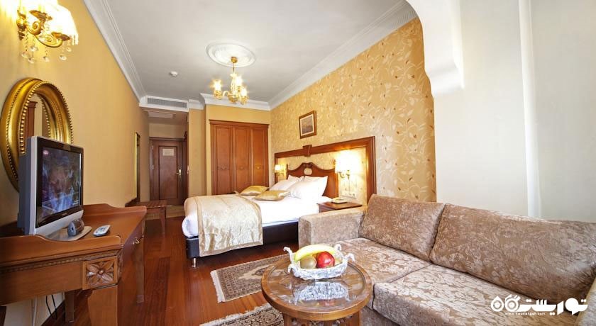 نمای تخت بزرگ اتاق دبل