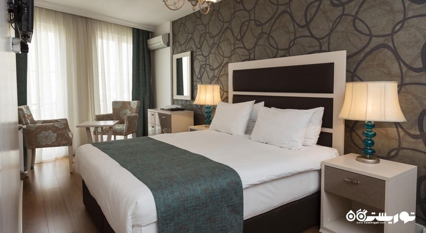 تخت بزرگ سوئیت دلوکس تک خوابه
