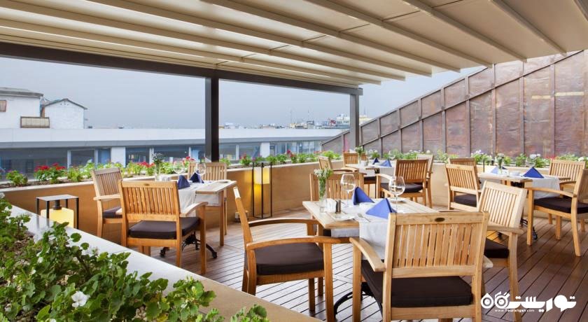 نمای کلی از بار تراس