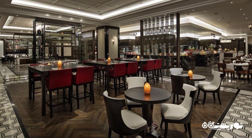 نمای کلی رستوران بین المللی گلوب