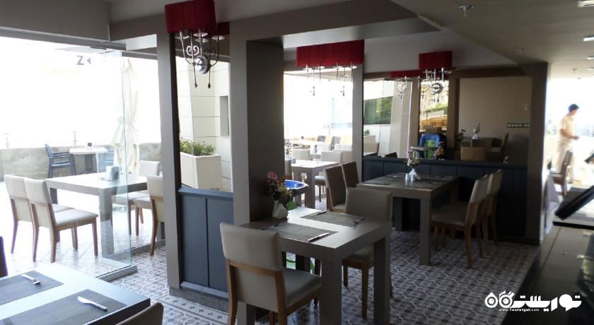 نمای رستوران هتل سیتی لایو