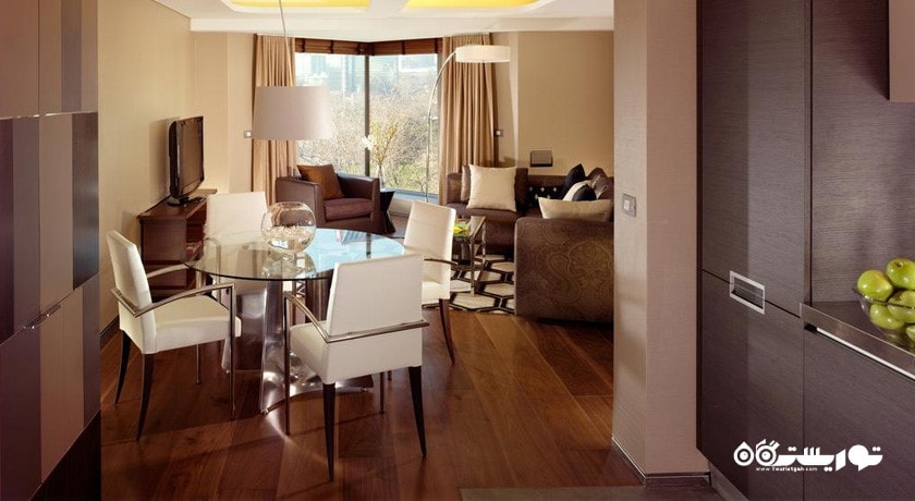 میز غذاخوری سوئیت یک خوابه