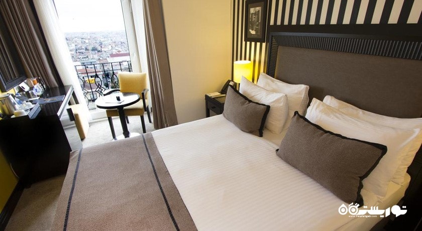 نمای تخت بزرگ اتاق دلوکس