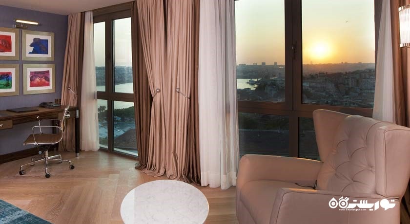 محوطه نشیمن سوئیت جونیور