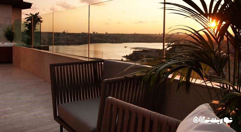 تراس سوئیت با چشم انداز دریا