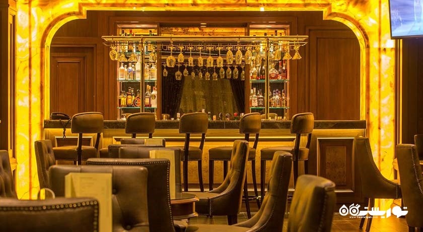 نمای بار هتل الیت ورلد بیزینس