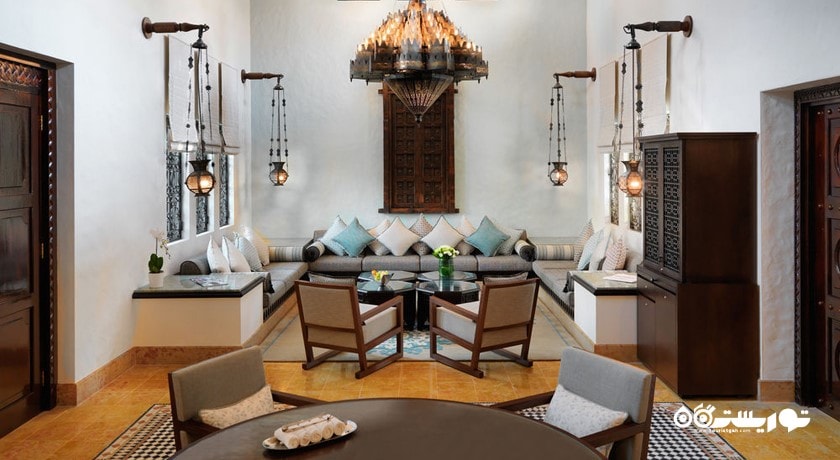 محوطه نشیمن اتاق گالف سامر هاوس عربین