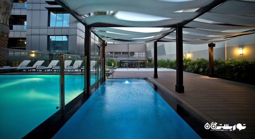 استخر روباز هتل دامک میزون د ووگ