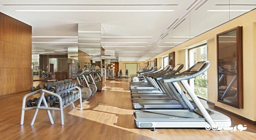 تردمیل های سالن ورزشی هتل