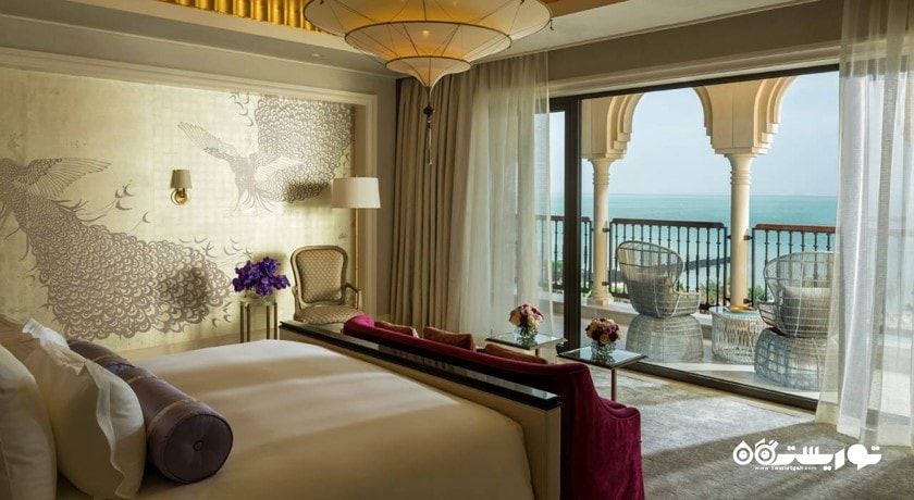 نمای تخت بزرگ سوئیت رویال