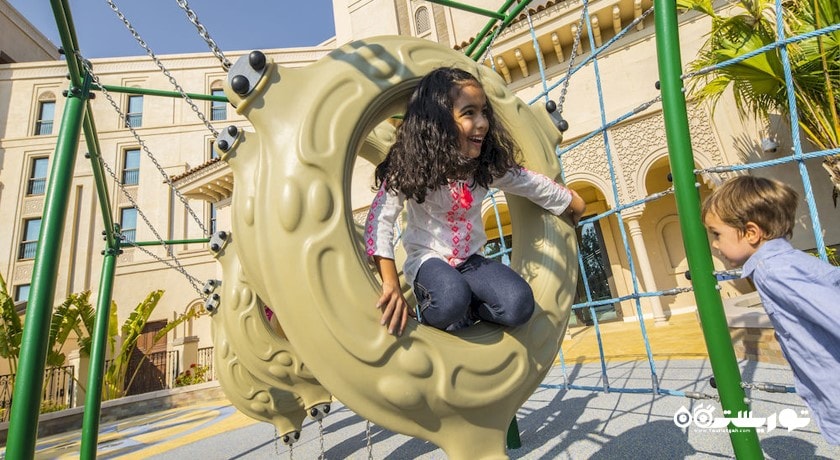 محوطه مخصوص بازی کودکان