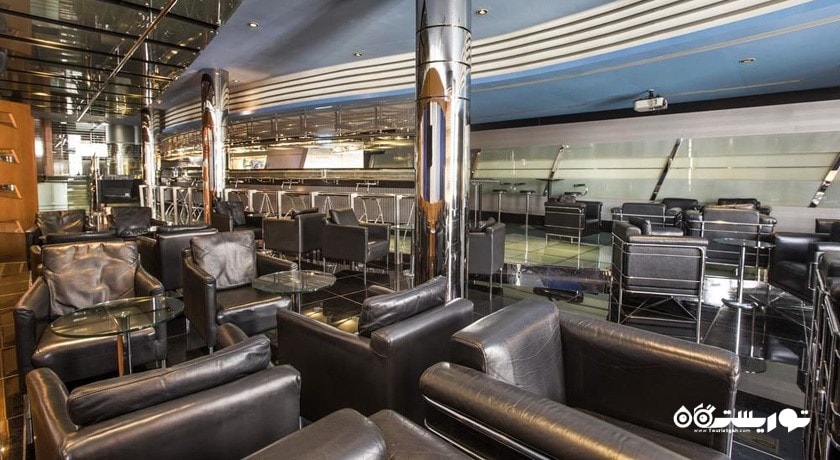 محوطه نشیمن بار ایسیمو