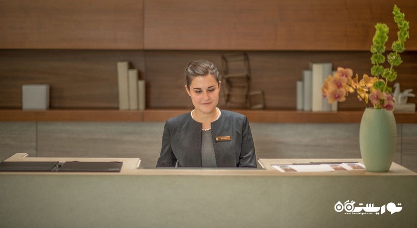 میز پذیرش هتل اینترکنتیننتال دبی مارینا