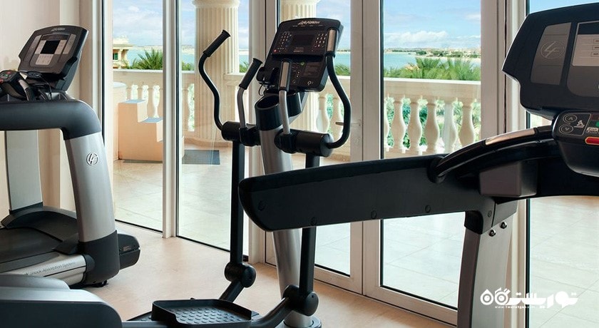 تردمیل های سالن ورزشی هتل