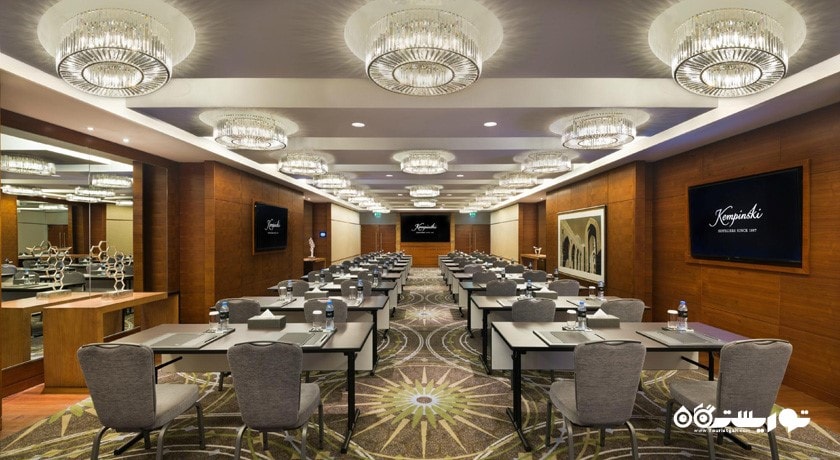 سالن برگزاری همایش و جلسات در هتل