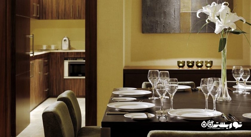 میز غذاخوری سوئیت امبسدور