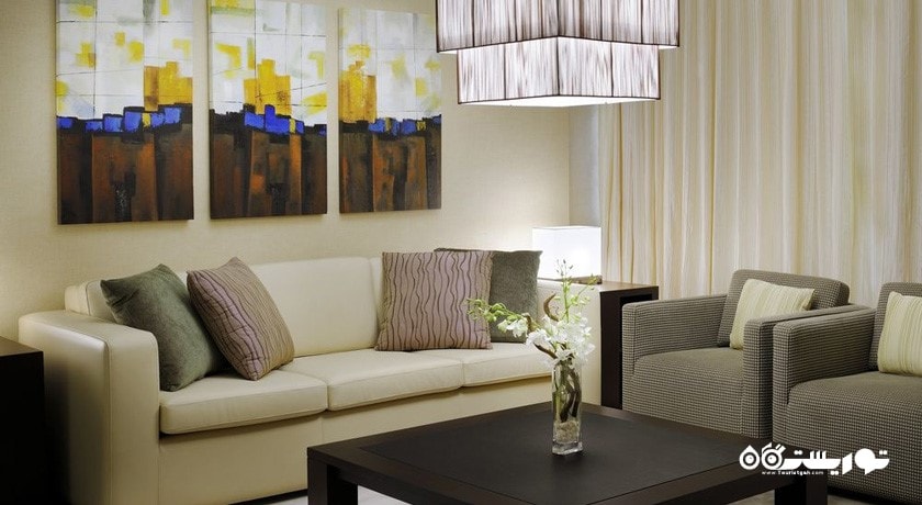 محوطه نشیمن سوئیت اگزکیوتیو