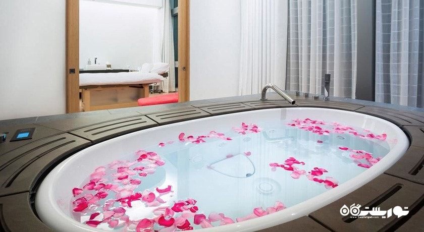 جکوزی مرکز سلامتی و اسپا