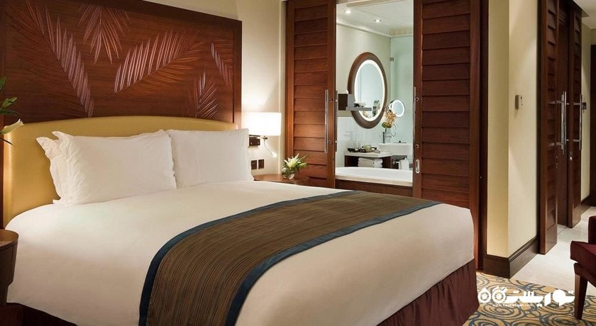 نمای تخت بزرگ اتاق سوپریور